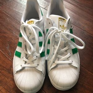 Women’s Adidas Superstar